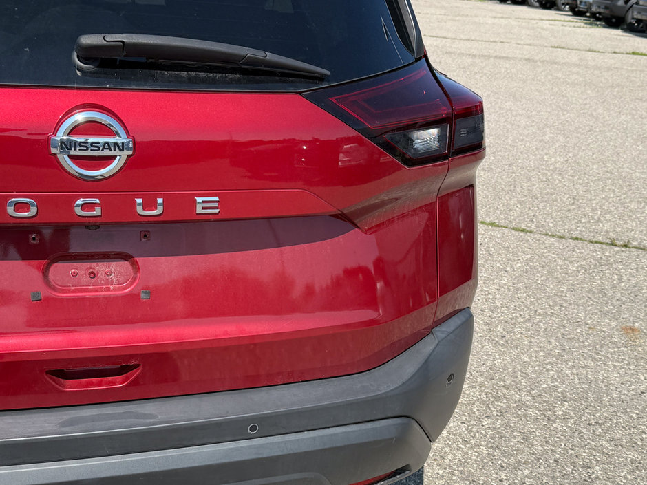 2021 Nissan Rogue S-12