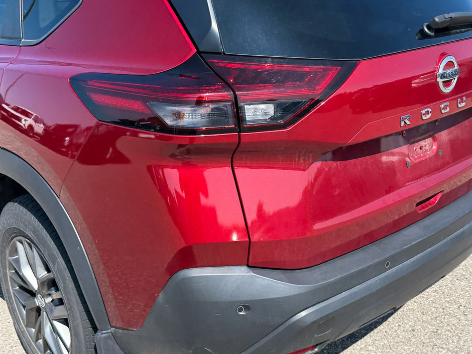 2021 Nissan Rogue S-11