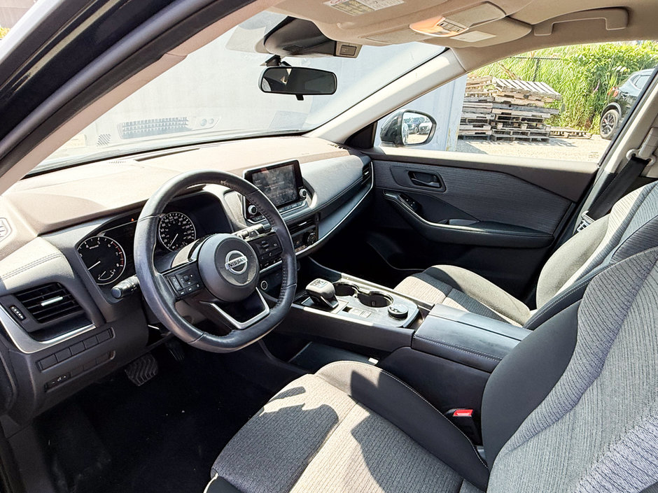 2021 Nissan Rogue S-14