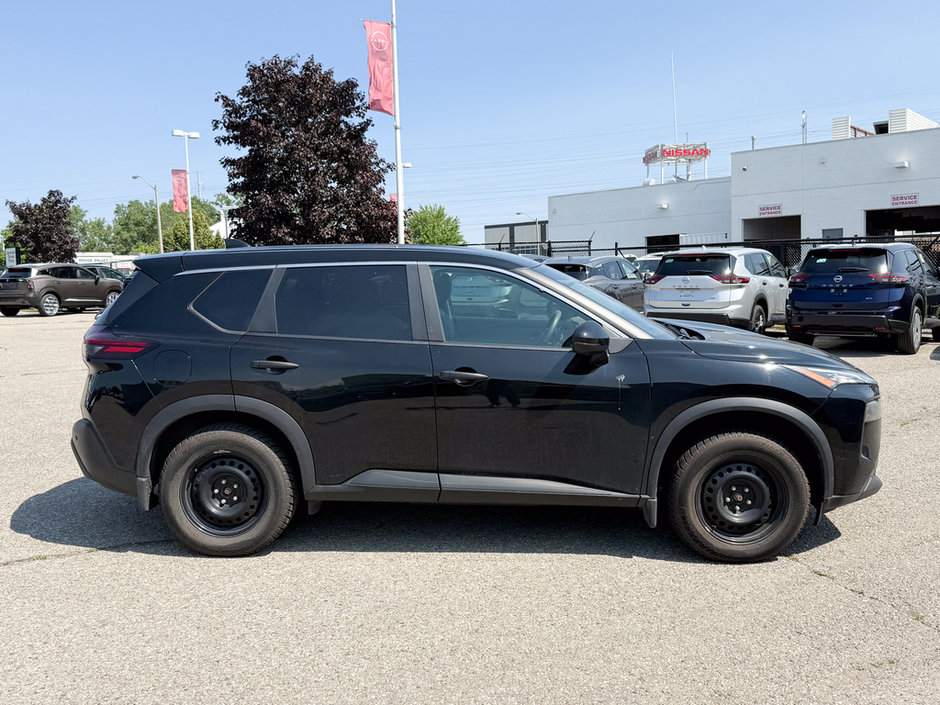 2021 Nissan Rogue S-8
