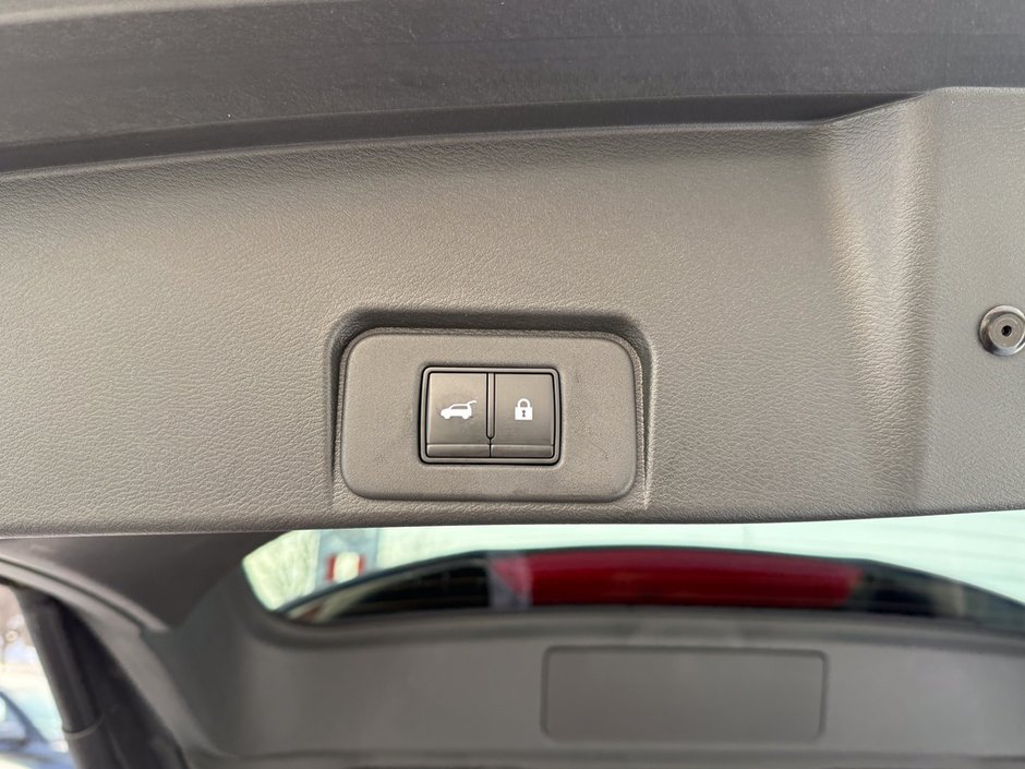 2021 Nissan Rogue Platinum-12