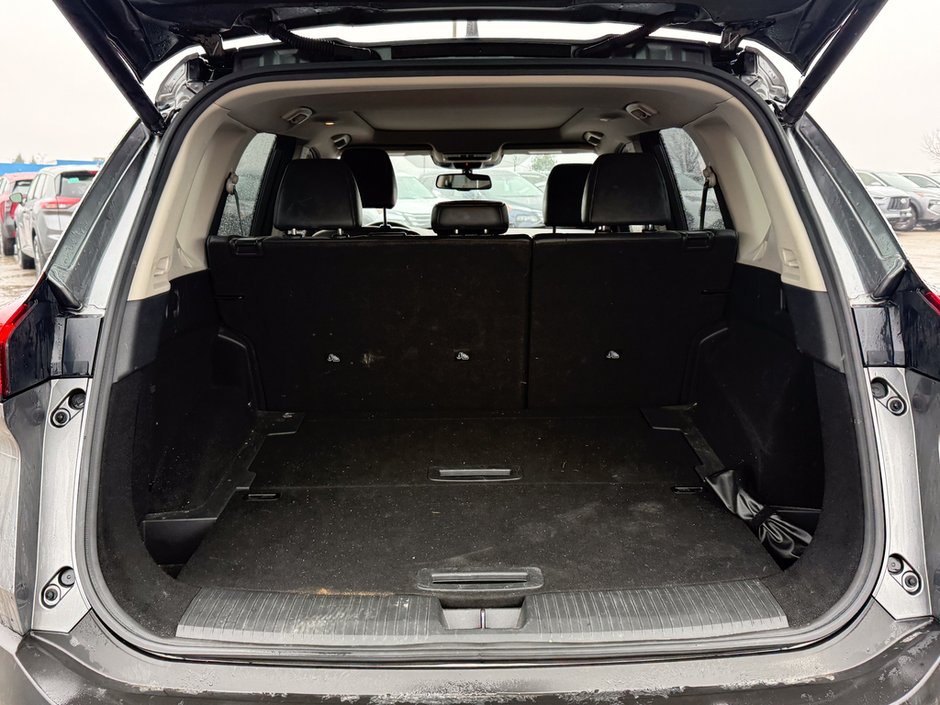 2021 Nissan Rogue Platinum-11