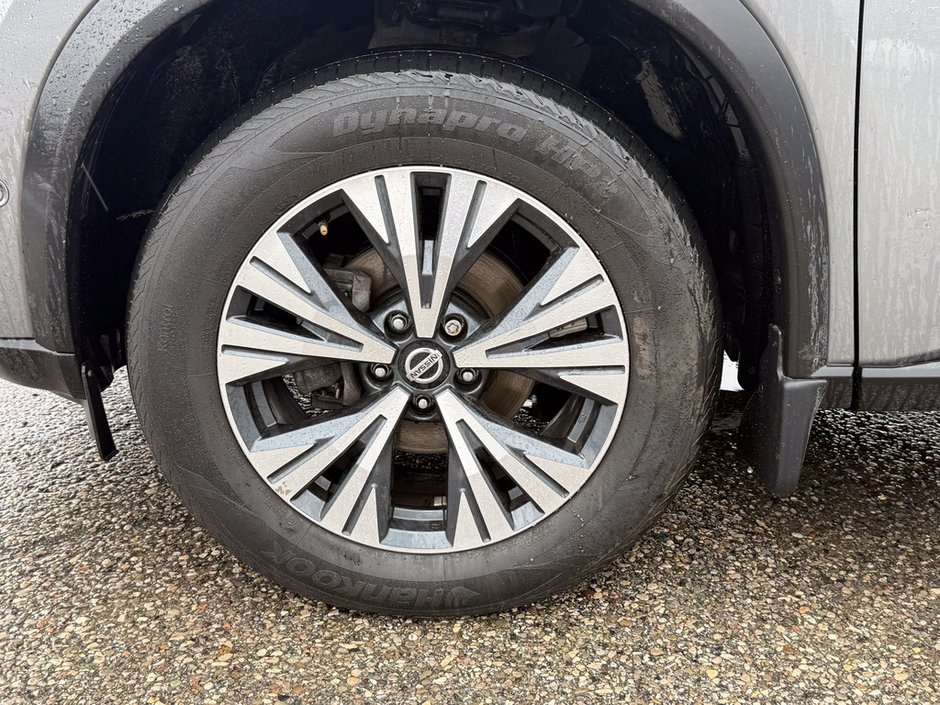 2021 Nissan Rogue Platinum-10