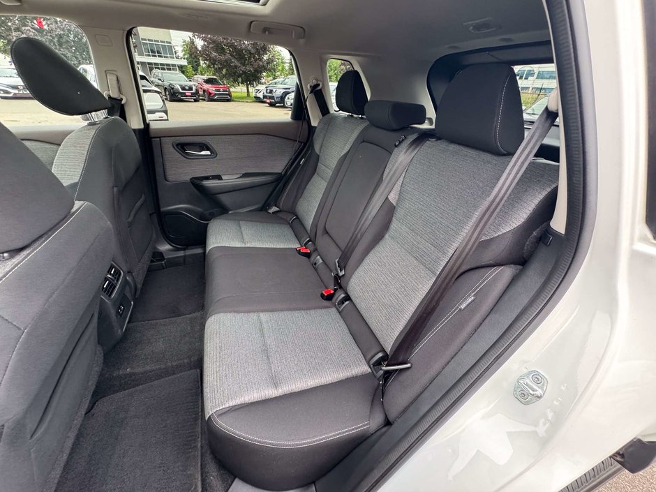 2021 Nissan Rogue SV-13