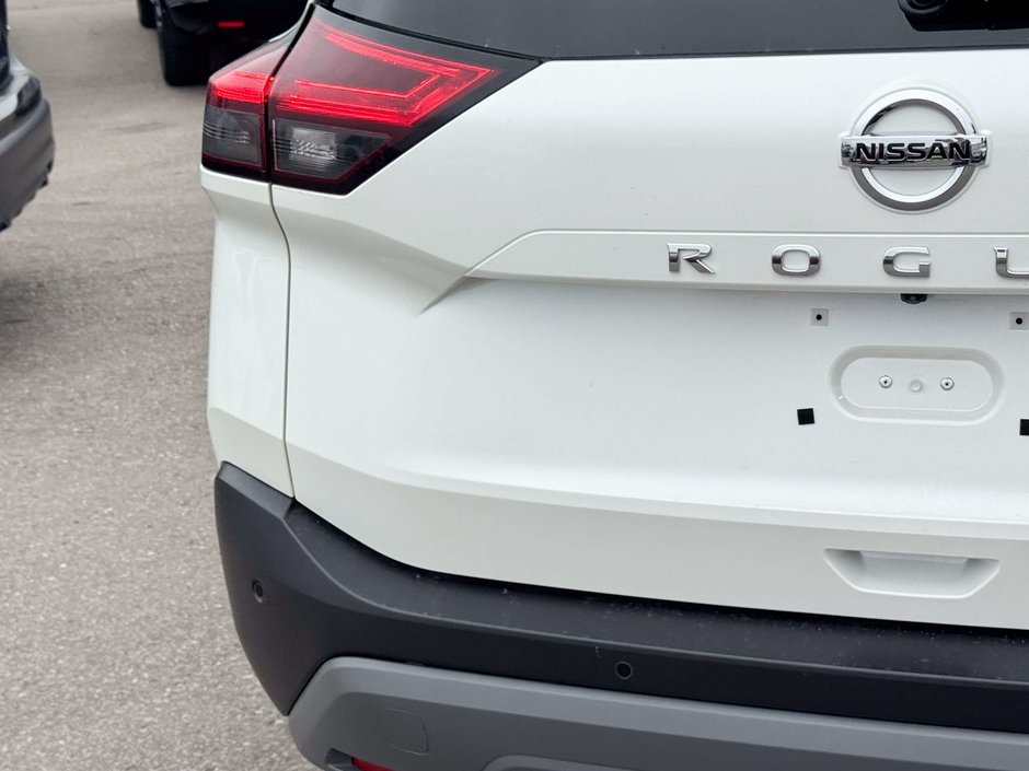 2021 Nissan Rogue SV-11