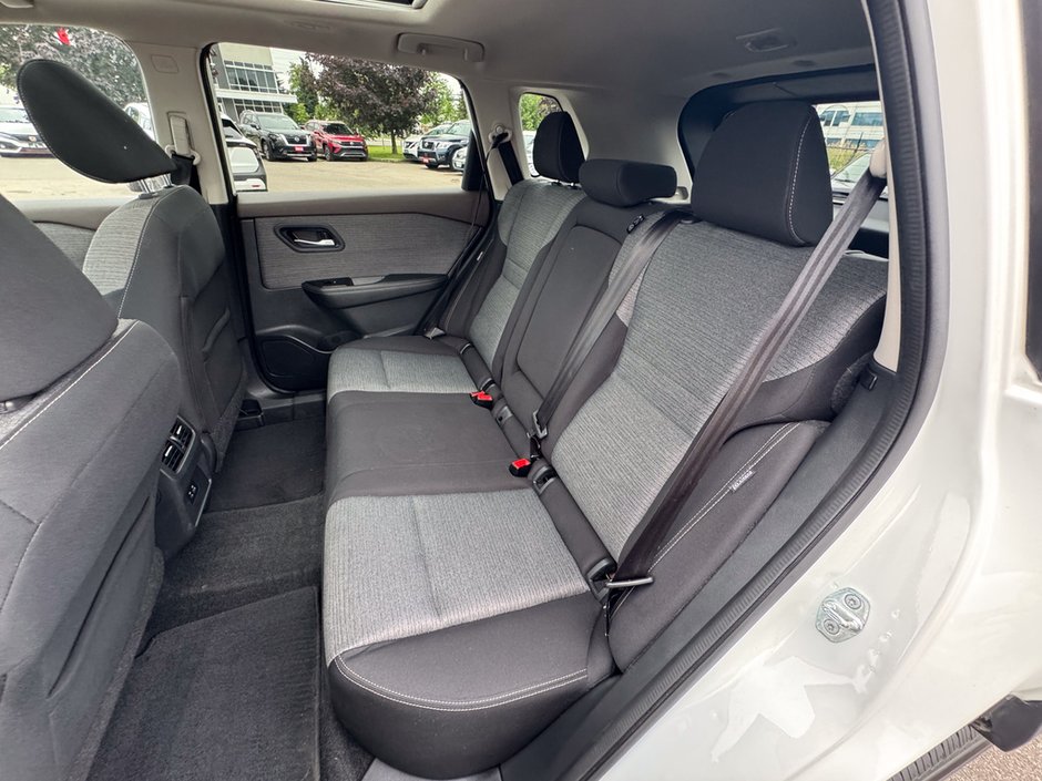 2021 Nissan Rogue SV-13