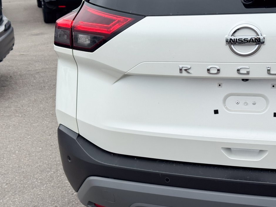 2021 Nissan Rogue SV-11