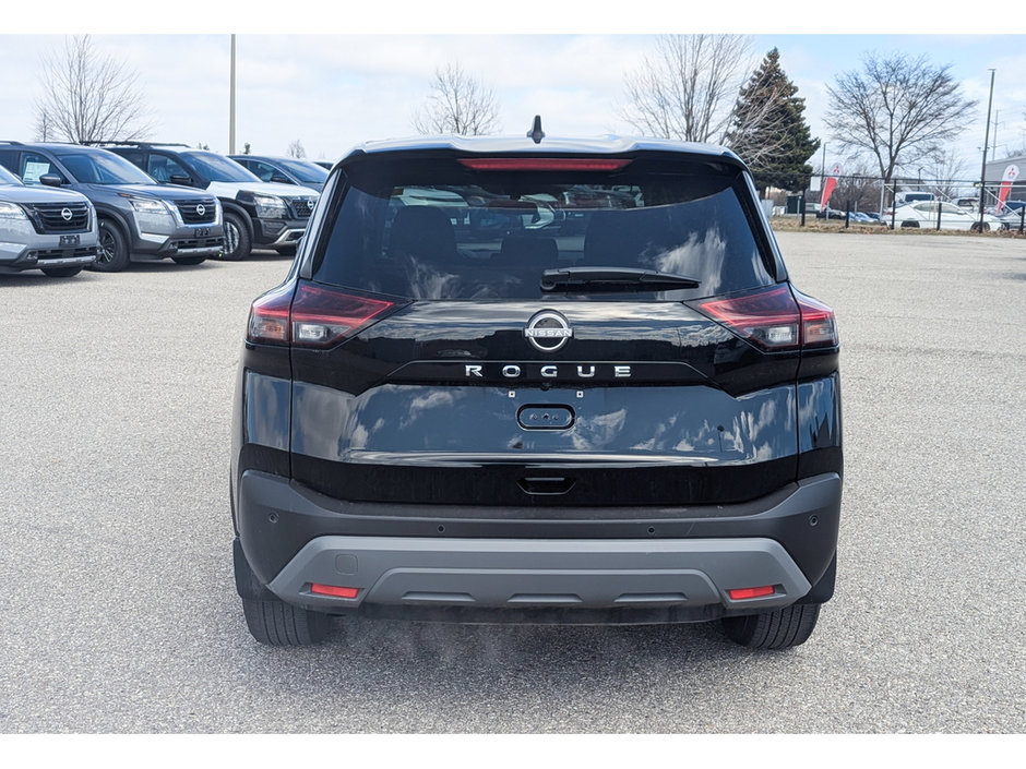 2022 Nissan Rogue S-7