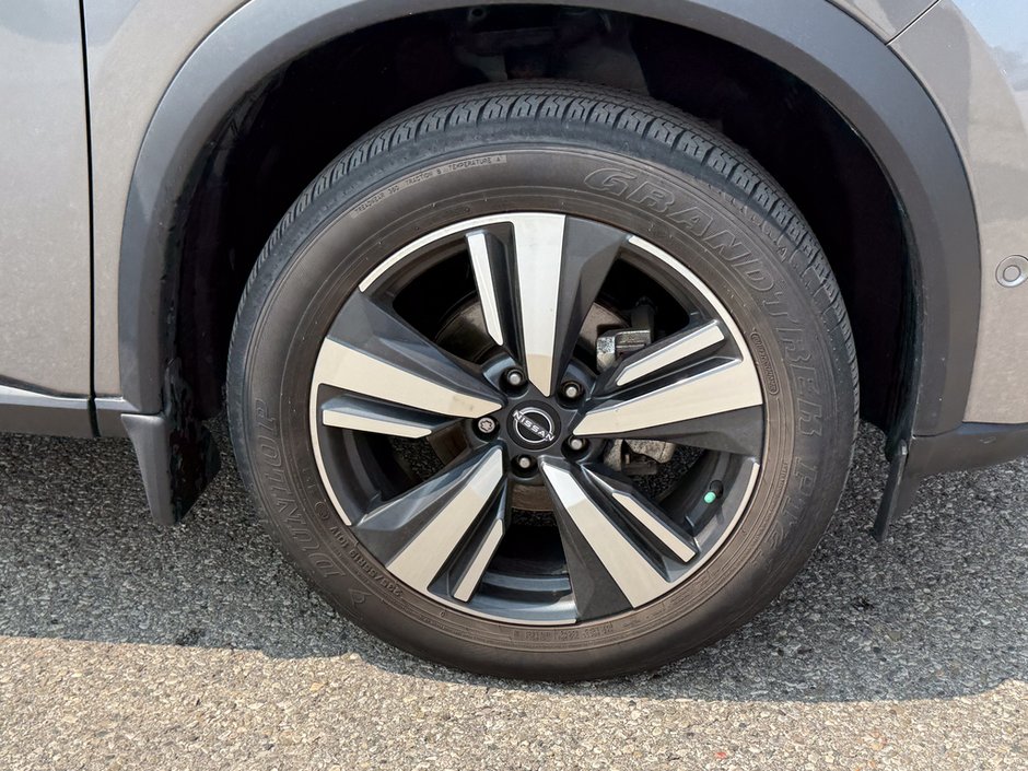 2022 Nissan Rogue Platinum-10