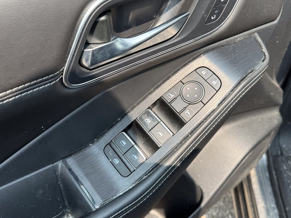 2022 Nissan Rogue Platinum-17