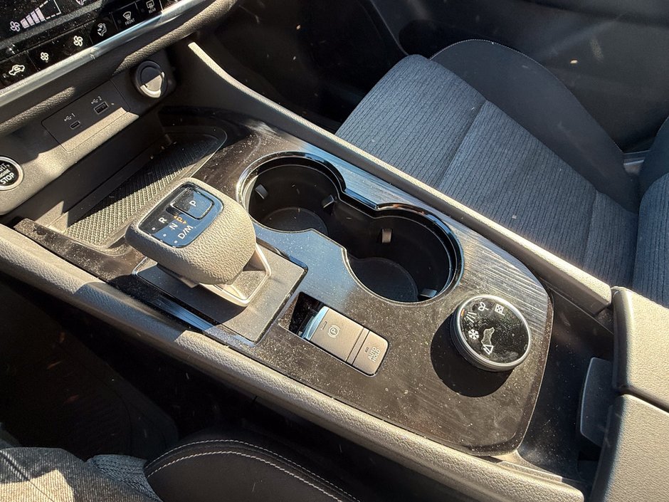 2022 Nissan Rogue SV-18