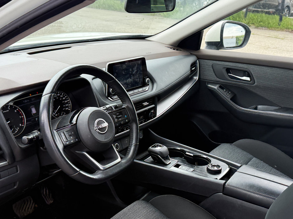 2023 Nissan Rogue SV-12