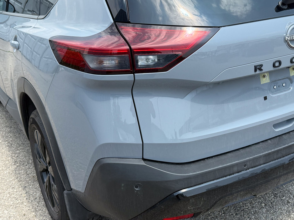 2023 Nissan Rogue SV-11