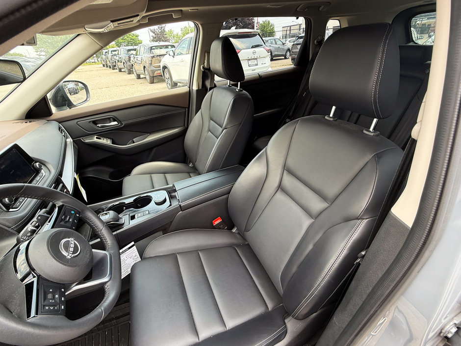2023 Nissan Rogue SV-22
