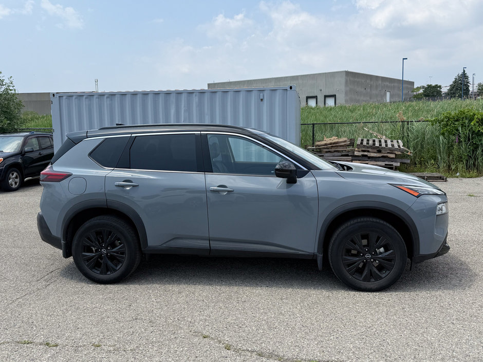 2023 Nissan Rogue SV-8