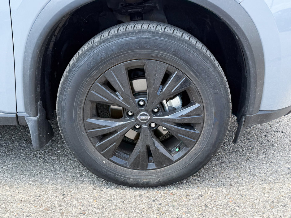 2023 Nissan Rogue SV-10