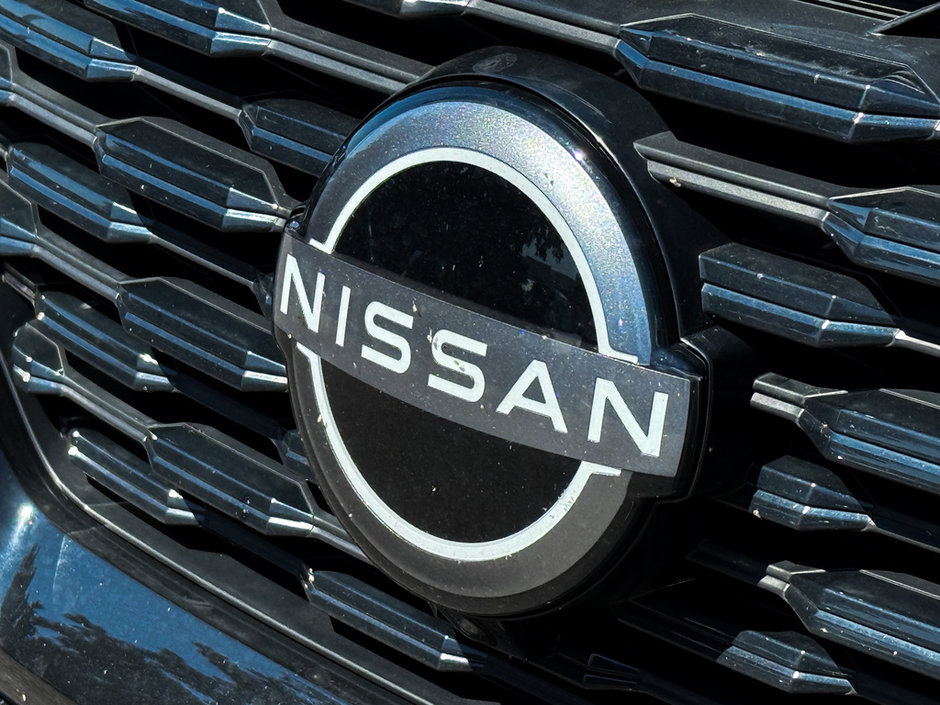 2023 Nissan Rogue SV-10
