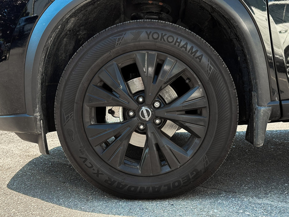 2023 Nissan Rogue SV-11