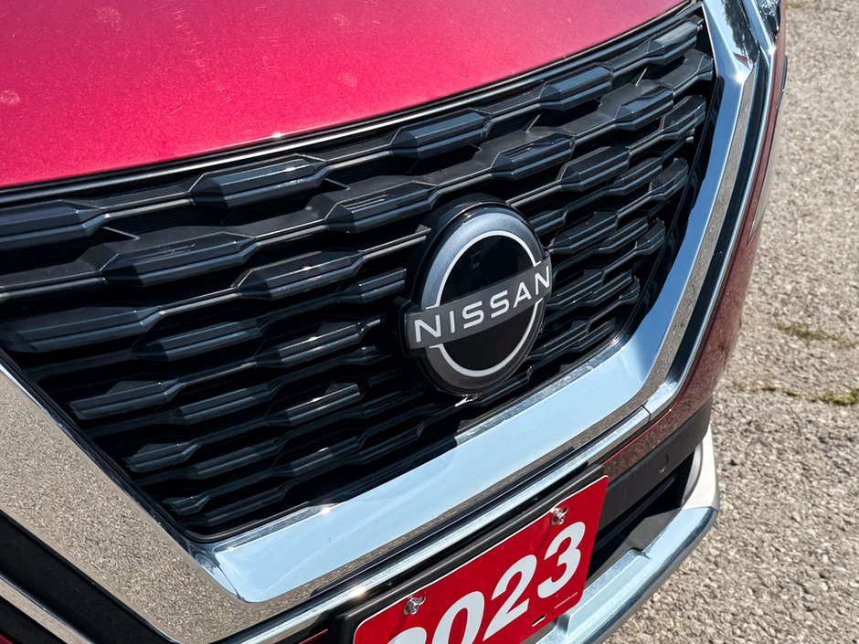 2023 Nissan Rogue Platinum-10