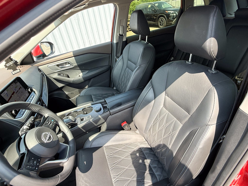 2023 Nissan Rogue Platinum-23