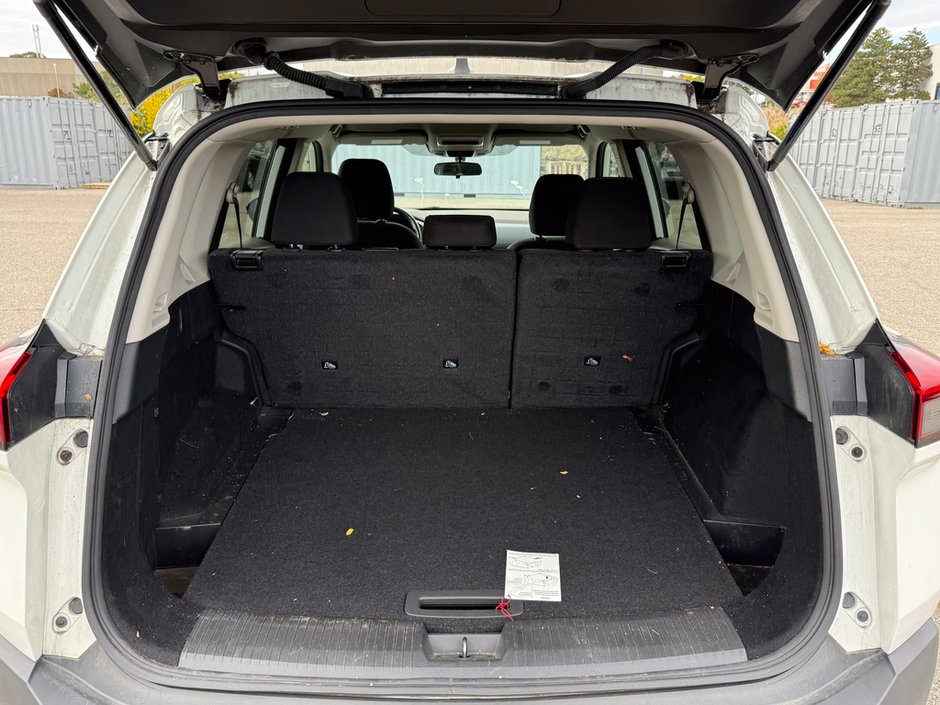 2023 Nissan Rogue S-10