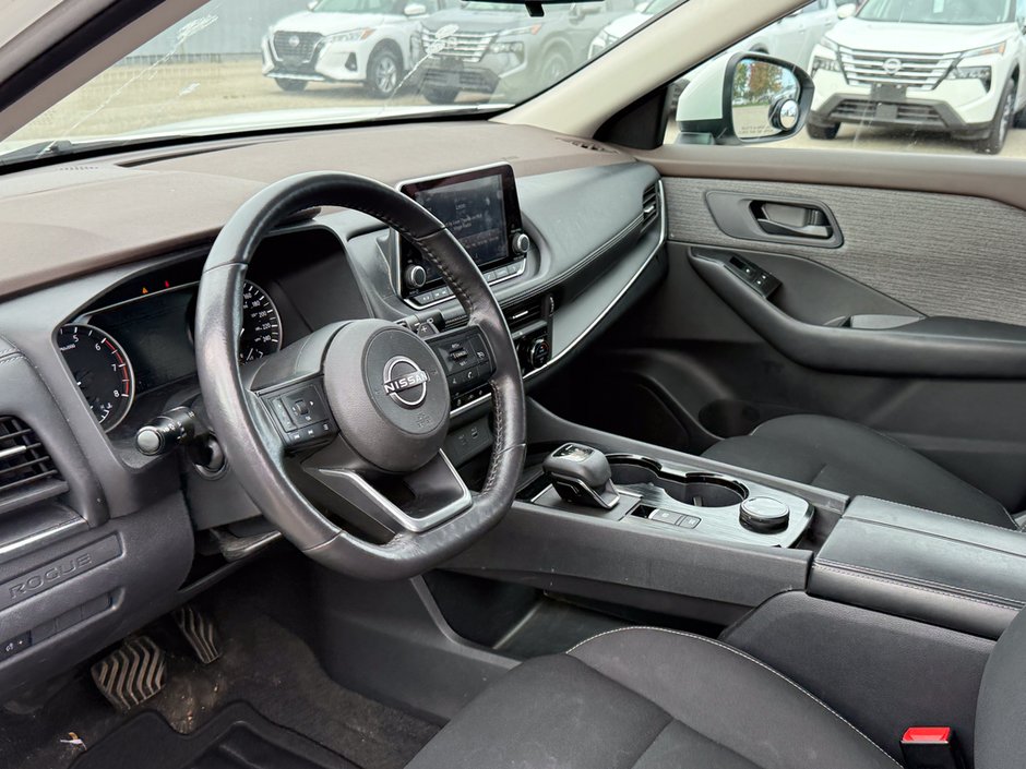 2023 Nissan Rogue S-8