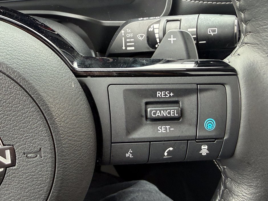 2023 Nissan Rogue Platinum-18