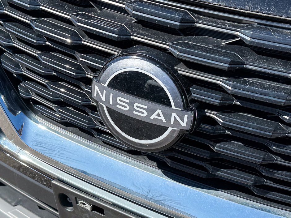 2023 Nissan Rogue S-11
