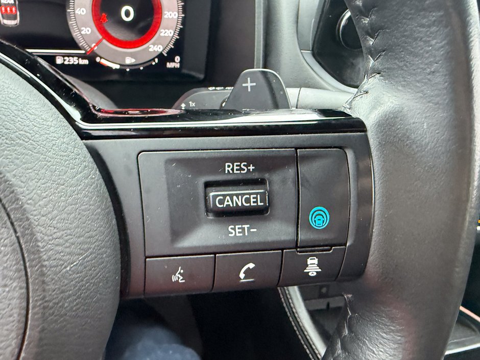 2023 Nissan Rogue Platinum-25