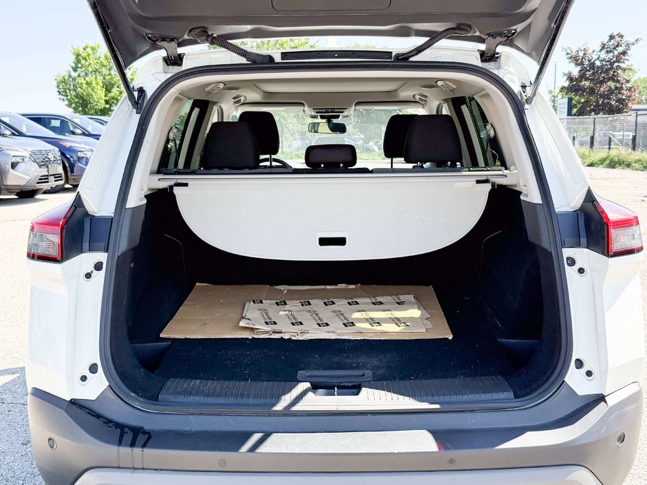 2023 Nissan Rogue SV-12