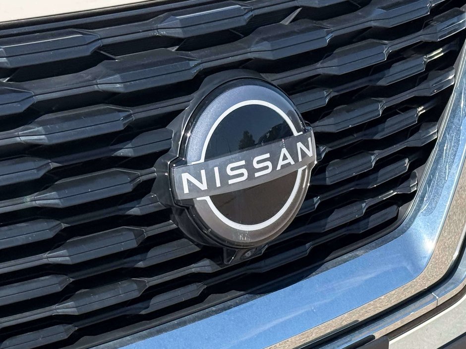 2023 Nissan Rogue SV-10