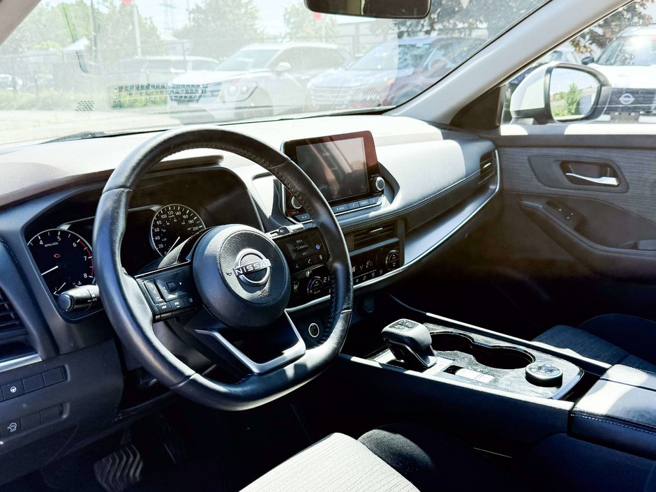 2023 Nissan Rogue SV-13