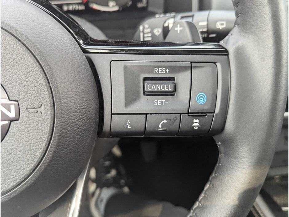 2024 Nissan Rogue Platinum-23