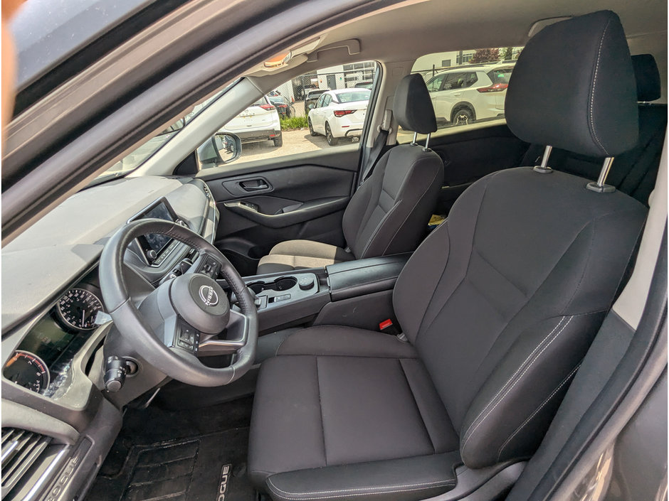 2024 Nissan Rogue S-11