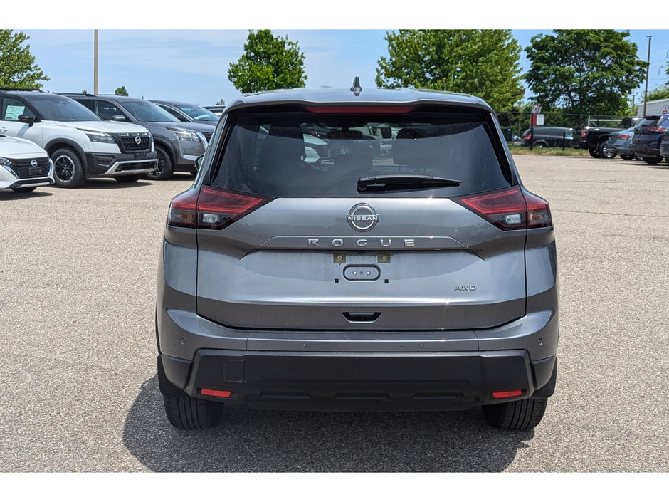 2024 Nissan Rogue S-6