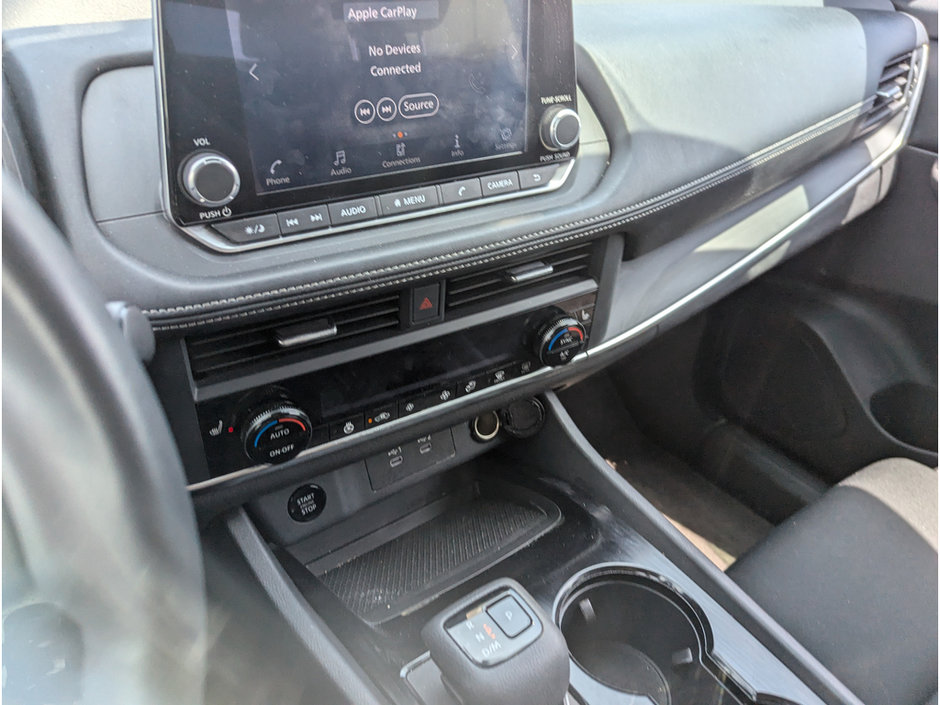 2024 Nissan Rogue S-12