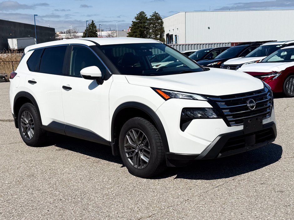 2024 Nissan Rogue S-8