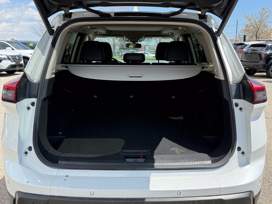 2024 Nissan Rogue SV-9