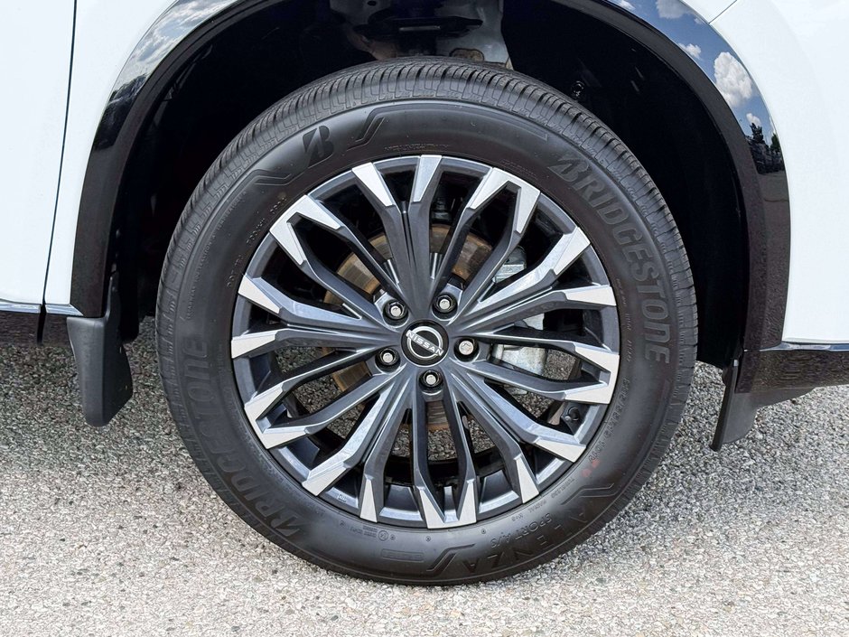 2024 Nissan Rogue Platinum-11