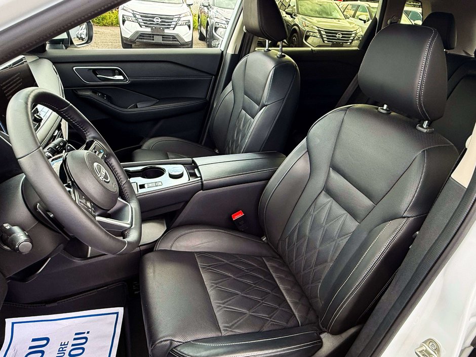 2024 Nissan Rogue Platinum-24
