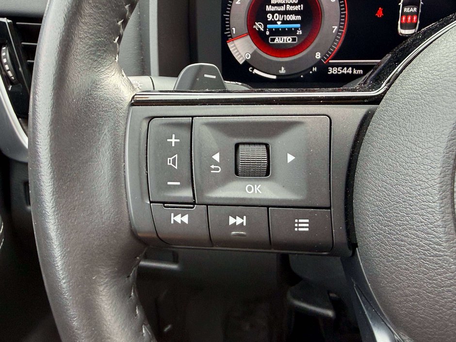 2024 Nissan Rogue Platinum-20