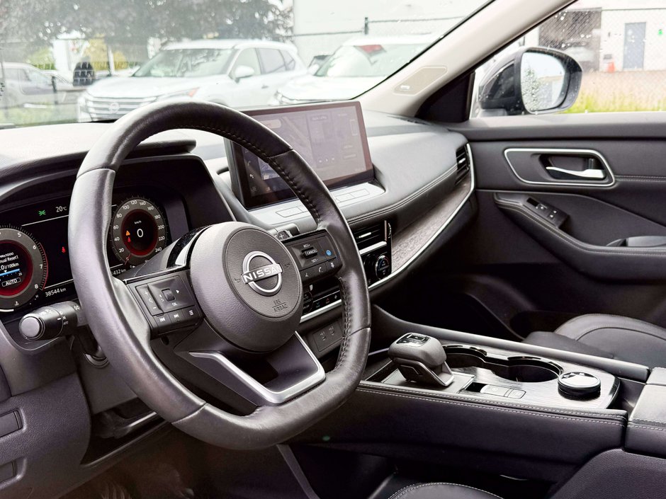 2024 Nissan Rogue Platinum-17