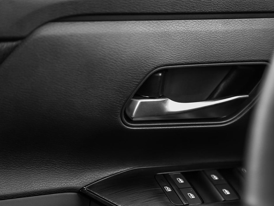 2025 Nissan Rogue SV MOONROOF-15