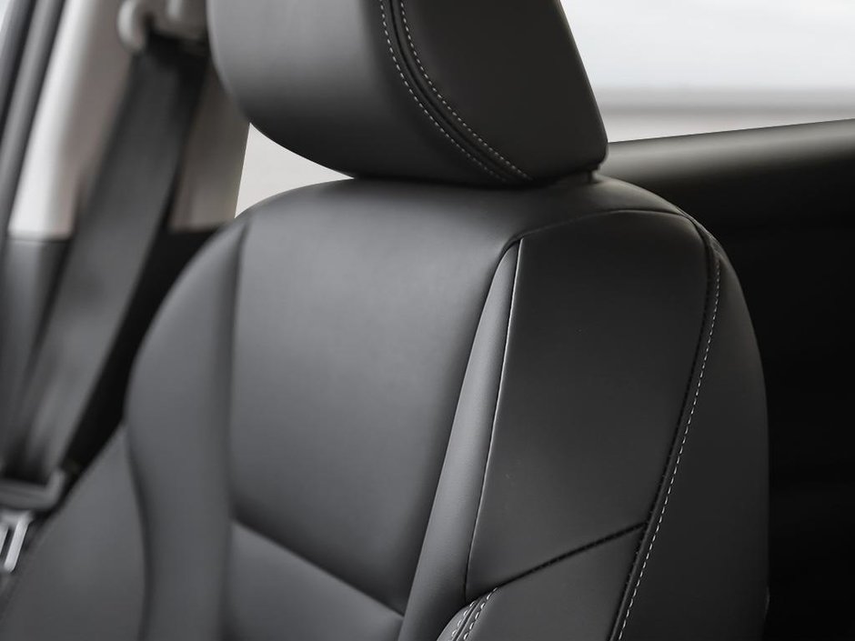 2025 Nissan Rogue 60th ANNIVERSARY EDITION-18