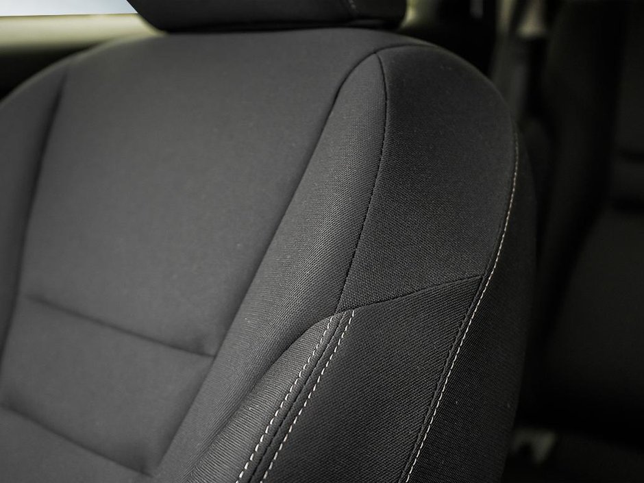 2025 Nissan Rogue S-19