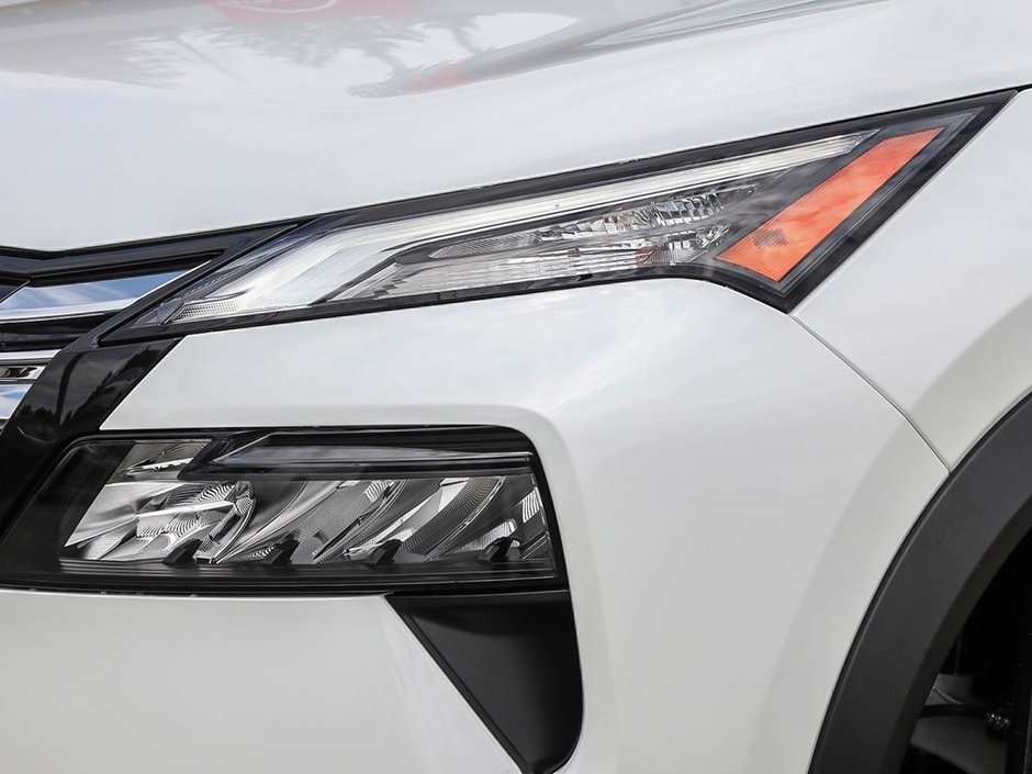 2026 Nissan Rogue SV Moonroof-9