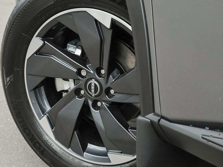 2026 Nissan Rogue SV Moonroof-8