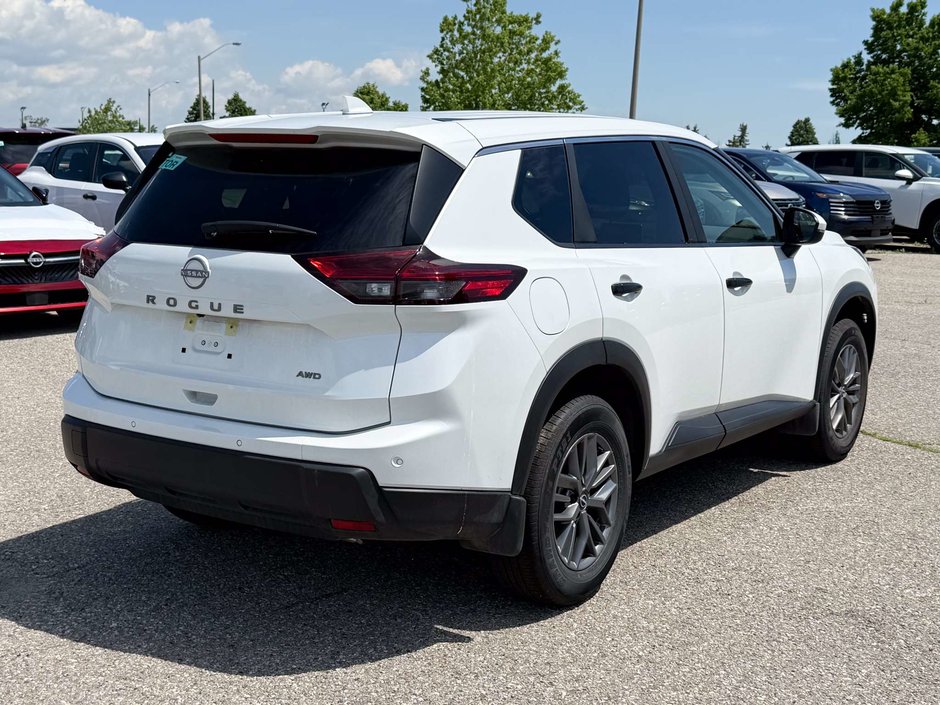 2026 Nissan Rogue S-7
