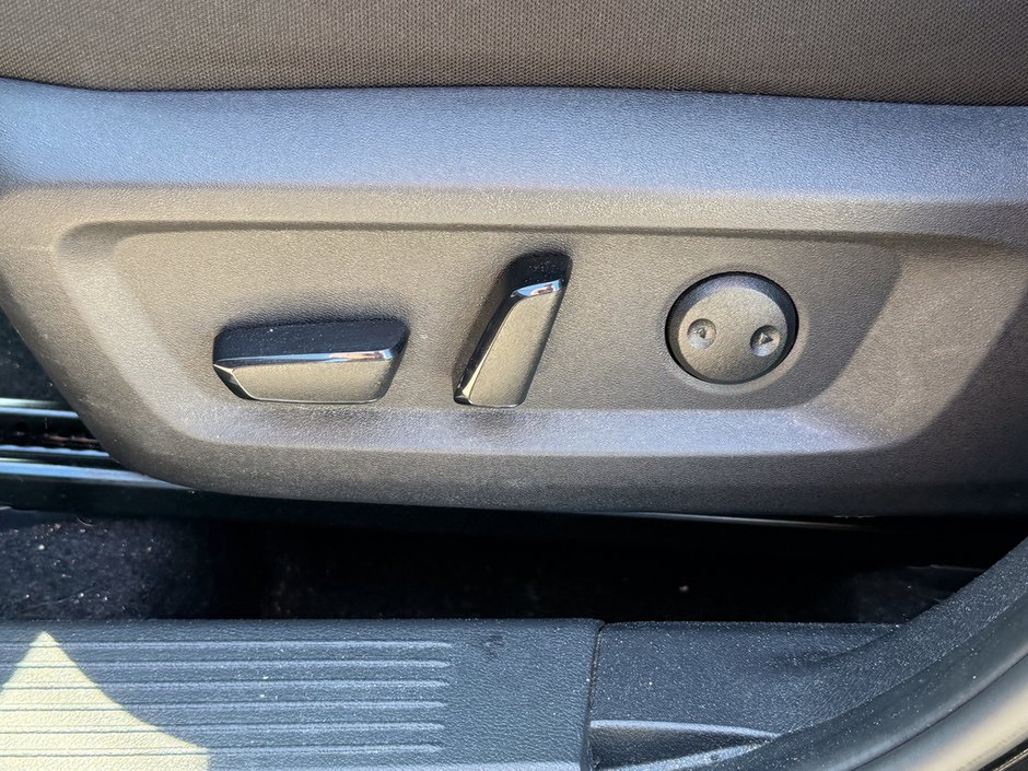 2026 Nissan Rogue SV Moonroof-21