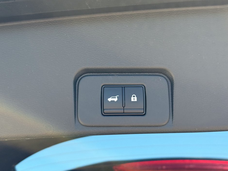 2026 Nissan Rogue SV Moonroof-14